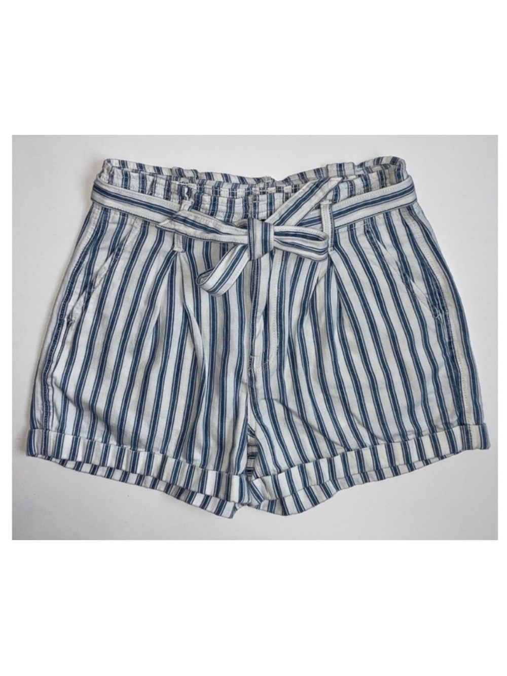 AE - Striped Tie-Waist Shorts